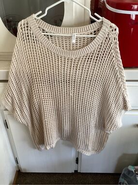 Open-Knit Scoop Neck Short Sleeve Sweater — Cream